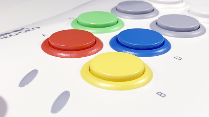 neogeo-arcade-stick-proのゲーム操作用ボタン